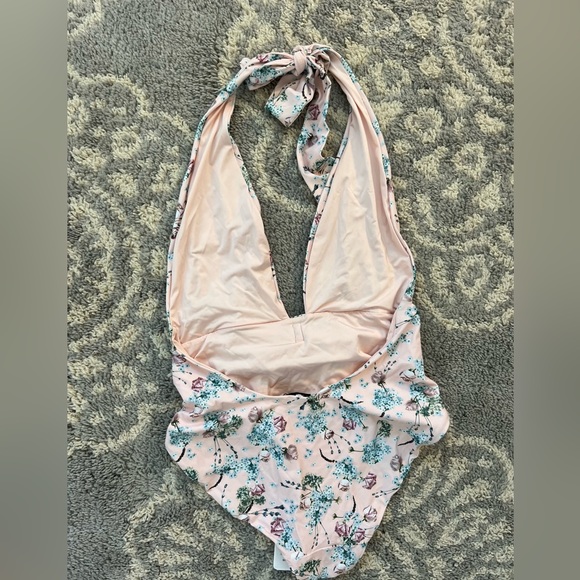 NWT WeWoreWhat Brooklyn One Piece Halter Floral Swimsuit Revolve, Medium - Picture 10 of 10